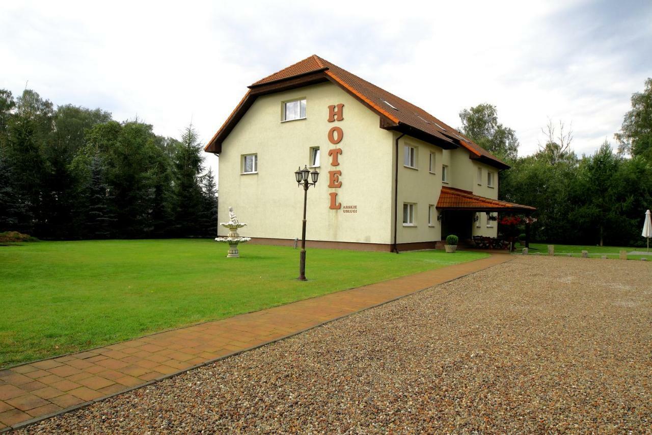 Restaurant & Hostel "Broadway" Kliniska Exterior photo